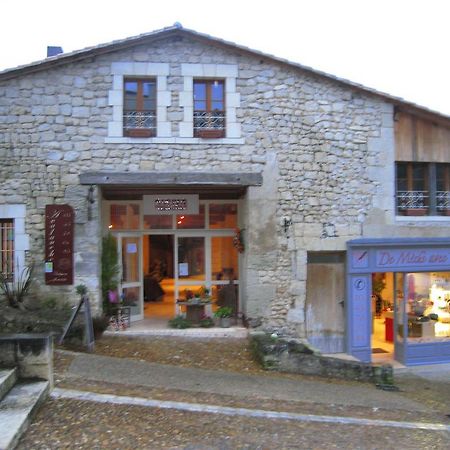 Faubourg St Jean Apartman Aubeterre-sur-Dronne Kültér fotó