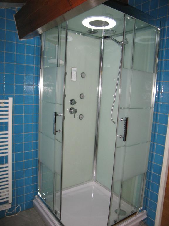 Faubourg St Jean Apartman Aubeterre-sur-Dronne Szoba fotó